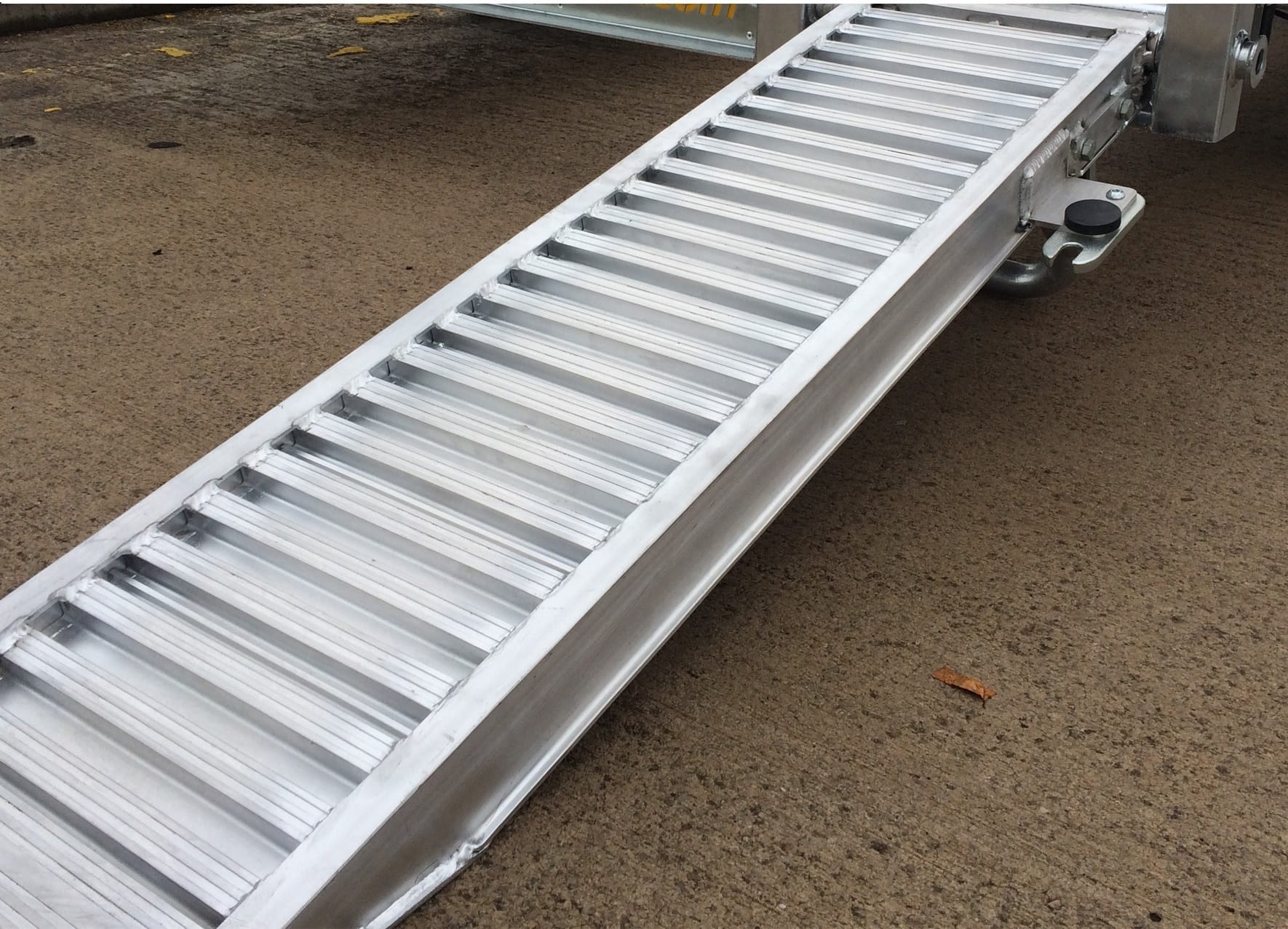 Lm6 Ramp 6ft Aluminium Ramp (340mm Wide) | Indespension